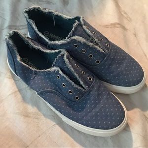 Slip on sneakers
